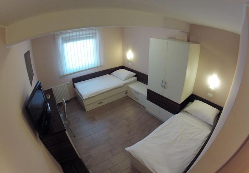 Hostal Badia Altopascio Extérieur photo